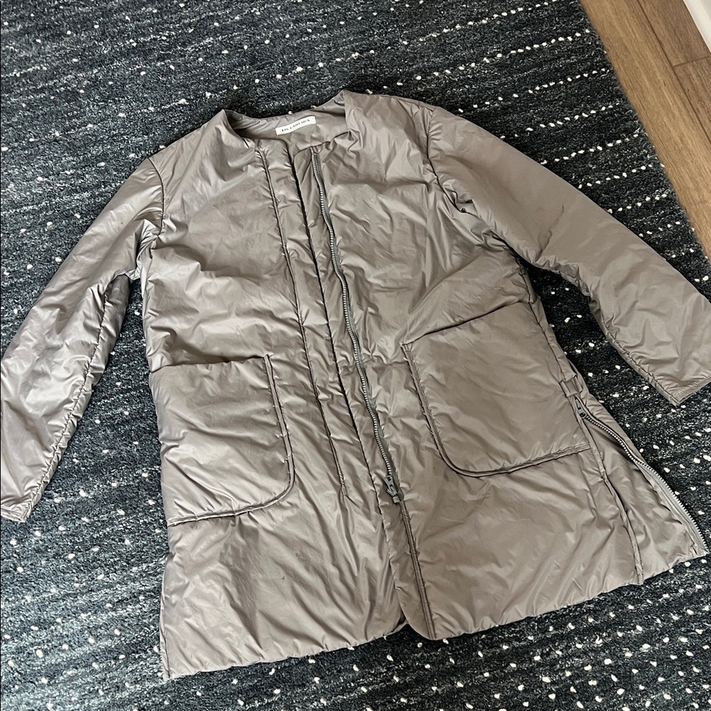 Women's Gray slim puffer with size zips